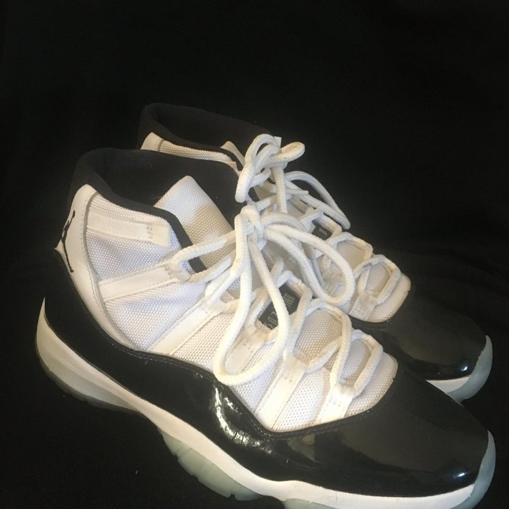 Nike Jordan 11 Retros Size 9